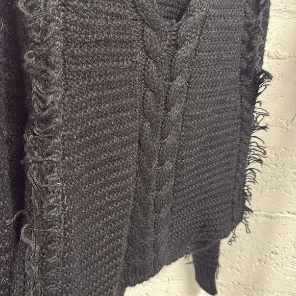 LINE Black Cable Knit Sweater - Fringed - Size XS - BRAND NEW Sweater - Picture 3 of 5